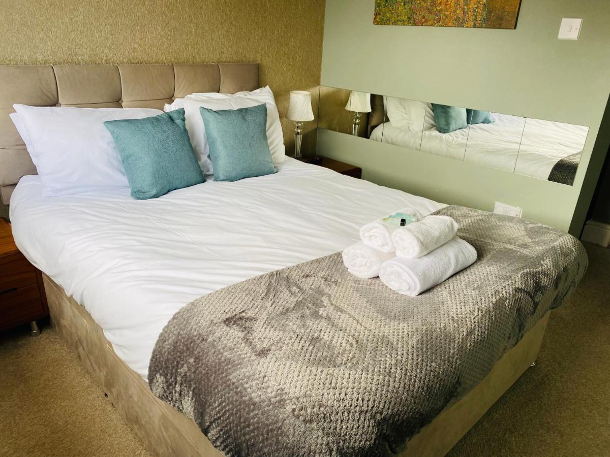 Mayors House Ideal For Groups & Business Villa ปีเตอร์โบโรห์ ภายนอก รูปภาพ